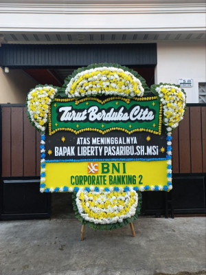 Papan Bunga Duka di Kualuh Leidong
