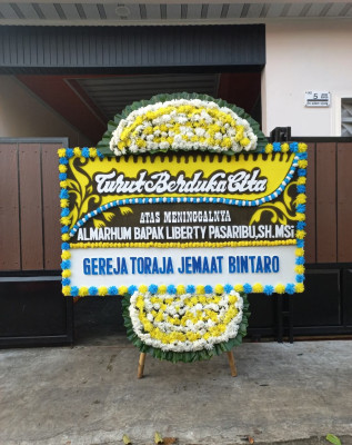 Papan Bunga Duka di Kualuh Leidong
